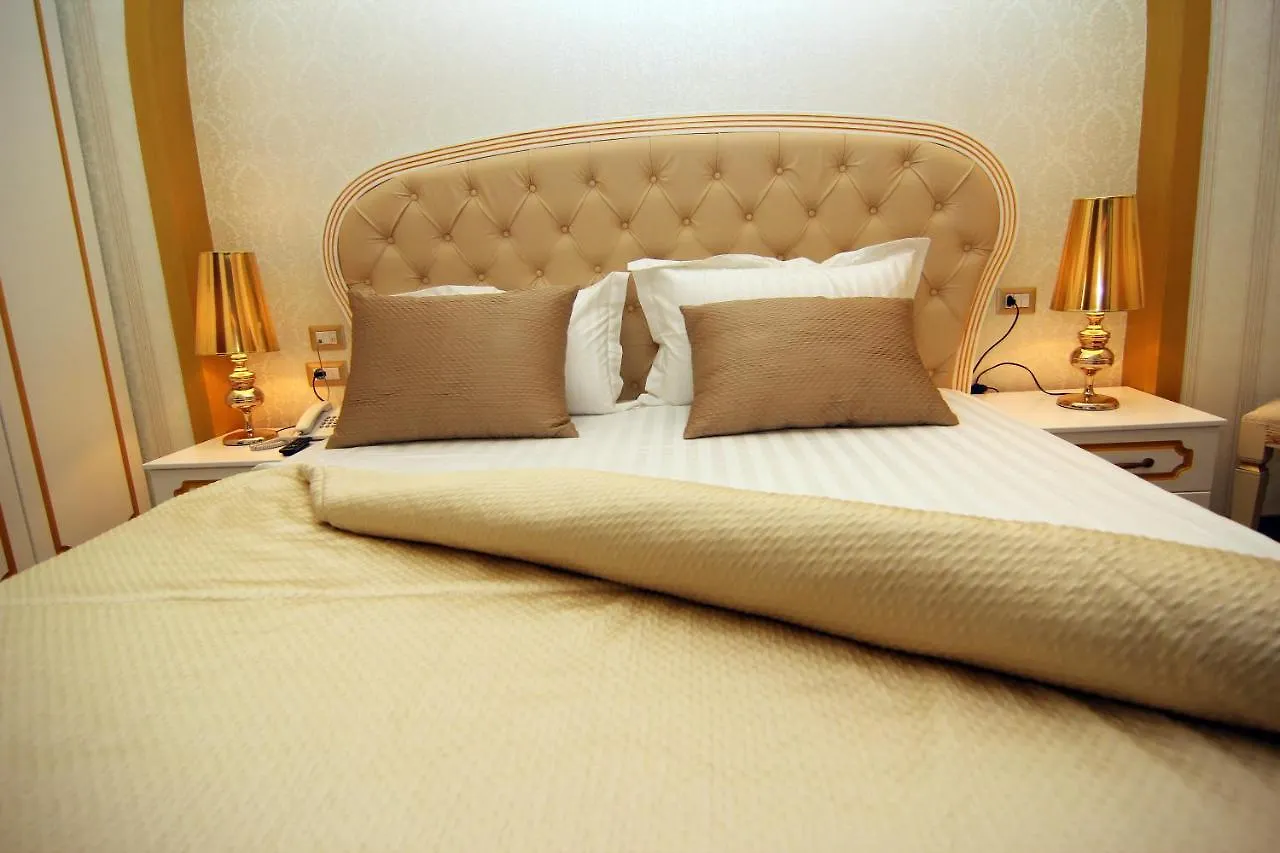 Hotel Boutique Restaurant Gloria Tirana