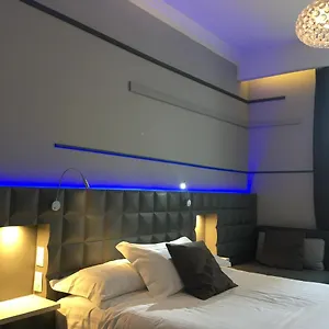 Casa de hóspedes Z-archsuites ***