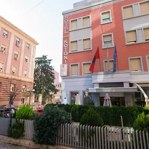 Boutique Kotoni **** טיראנה